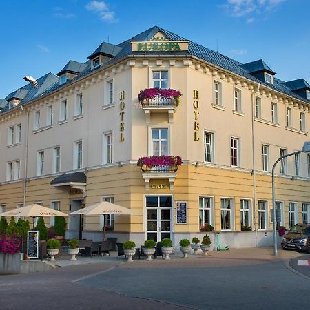Hotel Europa 포프라트 외부 사진