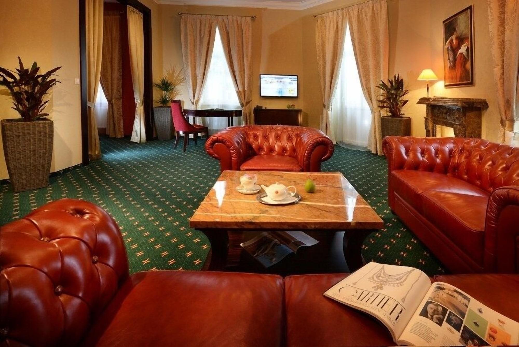 Hotel Europa 포프라트 외부 사진