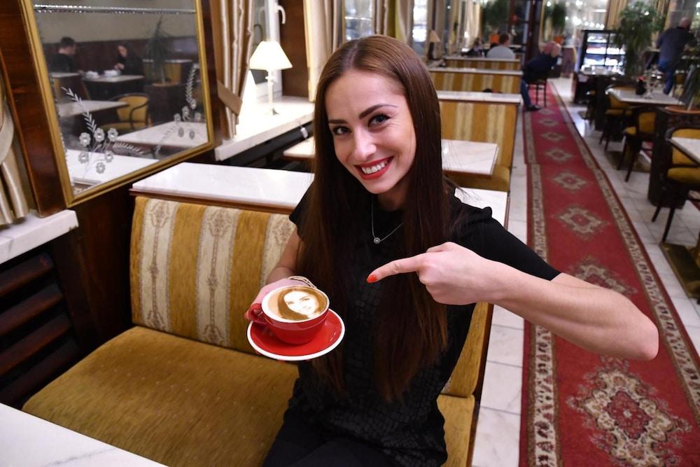 Hotel Europa 포프라트 외부 사진