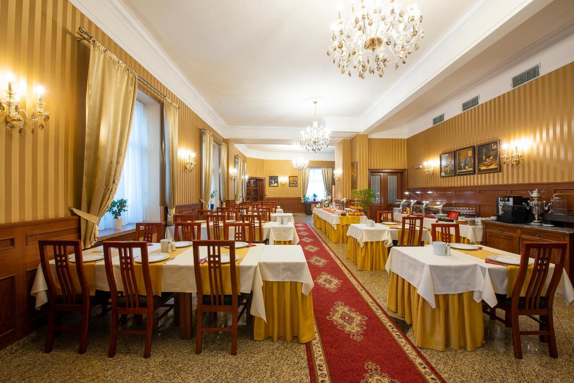 Hotel Europa 포프라트 외부 사진