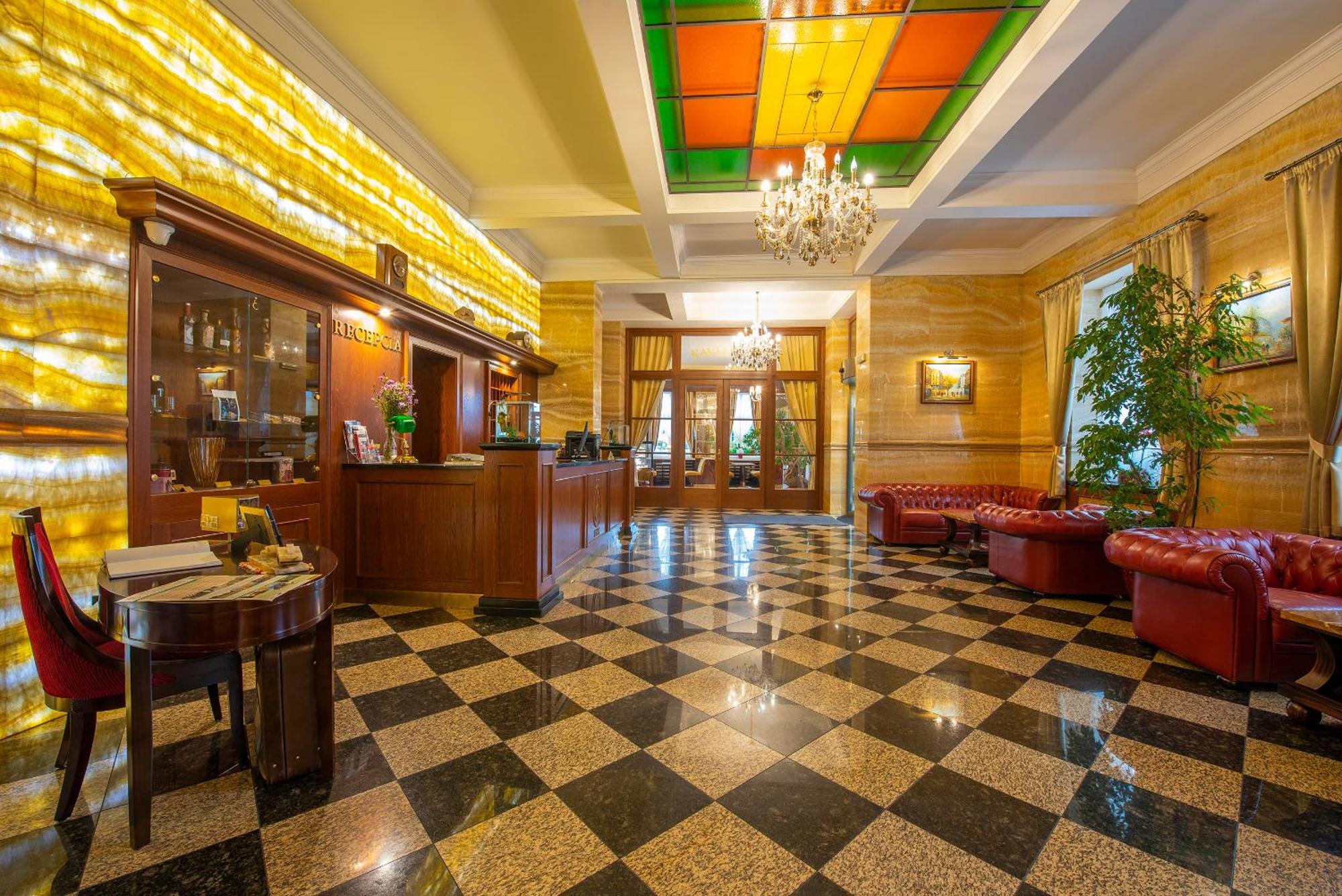 Hotel Europa 포프라트 외부 사진