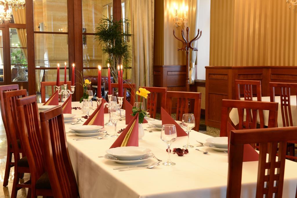 Hotel Europa 포프라트 외부 사진